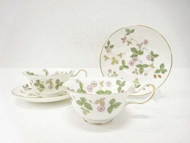 WEDGWOOD　ウェッジウッド　ワイルドストロベリー　ティーカップ＆ソーサーペア　洋食器